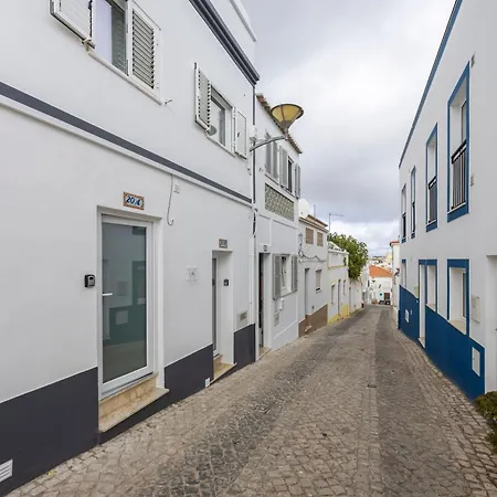 Almas 20 Casa * Lagos